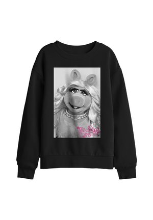 Schwarzer Sweatshirt mit einem Graustufenfoto einer Schweinepuppe mit langen blonden Haaren, Perlenkette und "Miss Piggy" in pinker Schrift.
