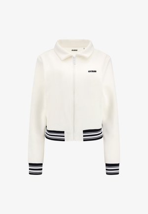 Weiße Fleecejacke mit Reißverschluss, gerippten schwarz-weißen Bündchen und Saum. Mit einem schwarzen "GUESS"-Logo auf der Brust.