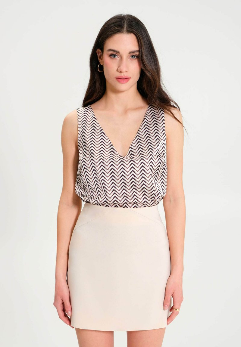 Rinascimento Bicolor Polyester Blouse