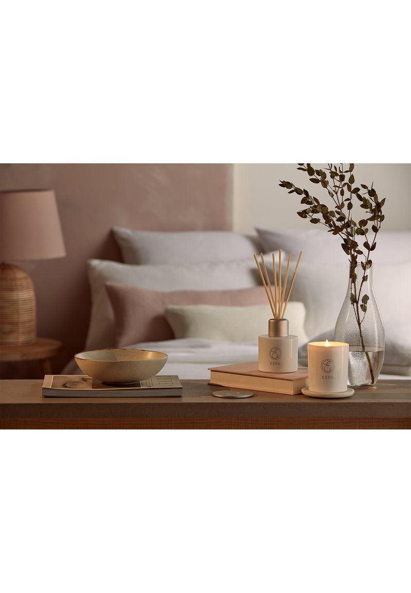 Herren Parfum | ESPA ENERGISING CANDLE Duftkerze - ZP43432 Herren Parfum | ESPA ENERGISING CANDLE Duftkerze - ZP43432