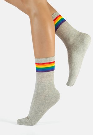 PACK 2 PAIRS - RAINBOW PATTERN - Socks - grey