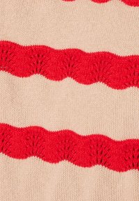 Niet geselecteerd, red striped