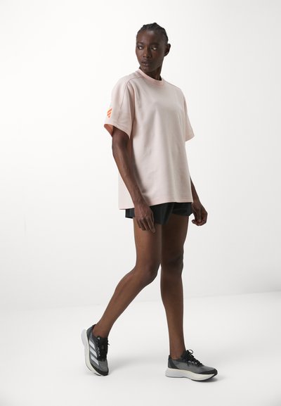 adidas by Stella McCartney LOGO TEE - Marškinėliai su spaudiniu - pink