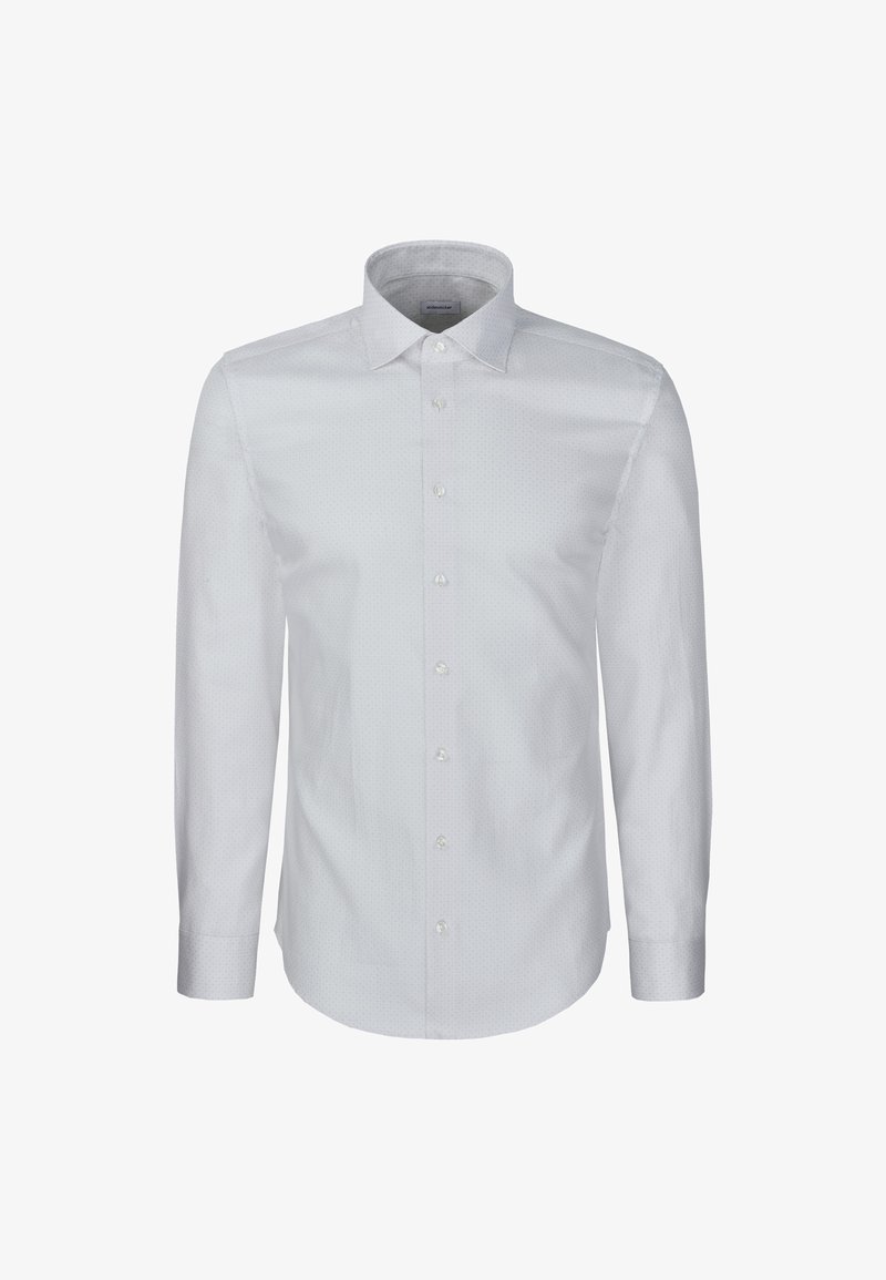 Chemise blanche à manches longues avec boutons sur le devant et col classique sur un fond uni.