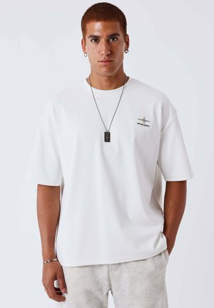 MANCHES COURTES STAR - T-Shirt print - blanc cassé