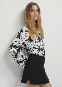 Calliope Shorts - ultrablack