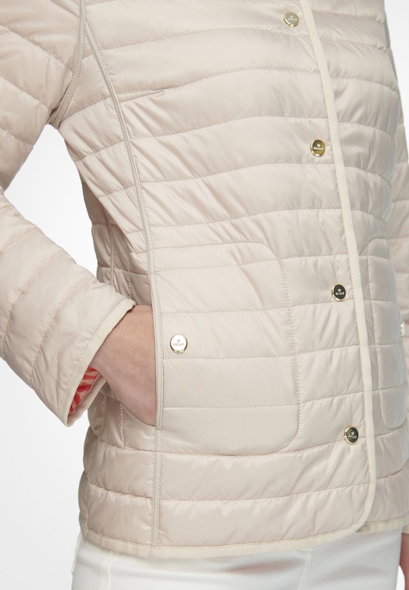 Damen Leichte Jacken | Basler REVERSIBLE Übergangsjacke hellbeige multicolor/beige - OA98090 Damen Leichte Jacken | Basler REVERSIBLE Übergangsjacke hellbeige multicolor/beige - OA98090