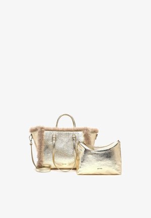 SURI FREY, SURI FREY SHOPPER SFY CHESSY - Håndtasker - lightgold