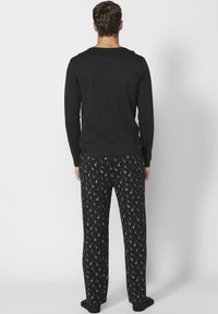 Koroshi SET - Pidžaamakomplekt - black