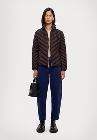 MICHAEL Michael Kors SHORT PACKABLE  - Dunjakke - chocolate
