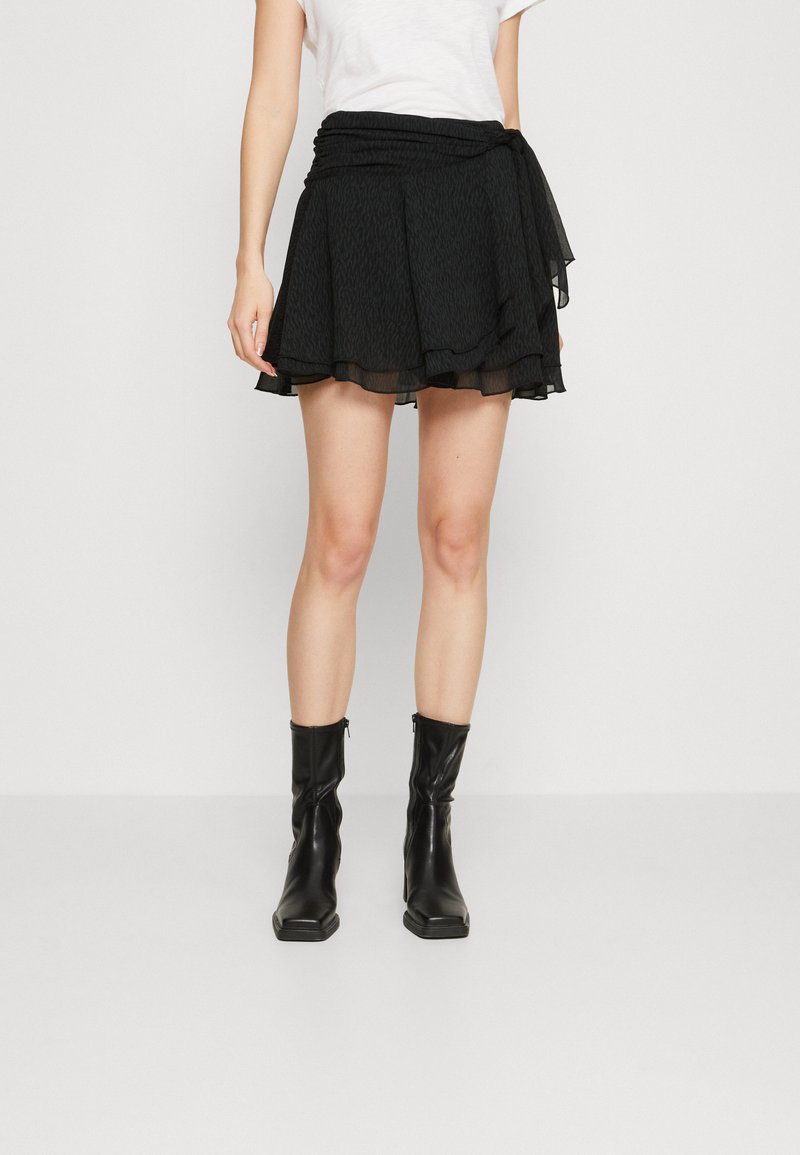 aerie SELF TIE WRAP RUFFLE SKIRT Wrap skirt true black/black