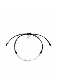 Bracciale regolabile nero con una sezione in catena argentata e piccoli accenti metallici, creando un contrasto tra materiali e texture.
