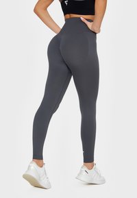 SQUATPROOF THRUST SEAMLESS HIGH WAISTED SPORT - Legíny – nohavice - dark grey