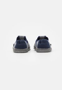 Nanga UFO - First shoes - mittelgrau