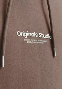 Jack & Jones JORVESTERBRO  - Sudadera - deep taupe