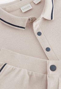 Baker by Ted Baker SET - REGULAR FIT - Lühikesed püksid - stone