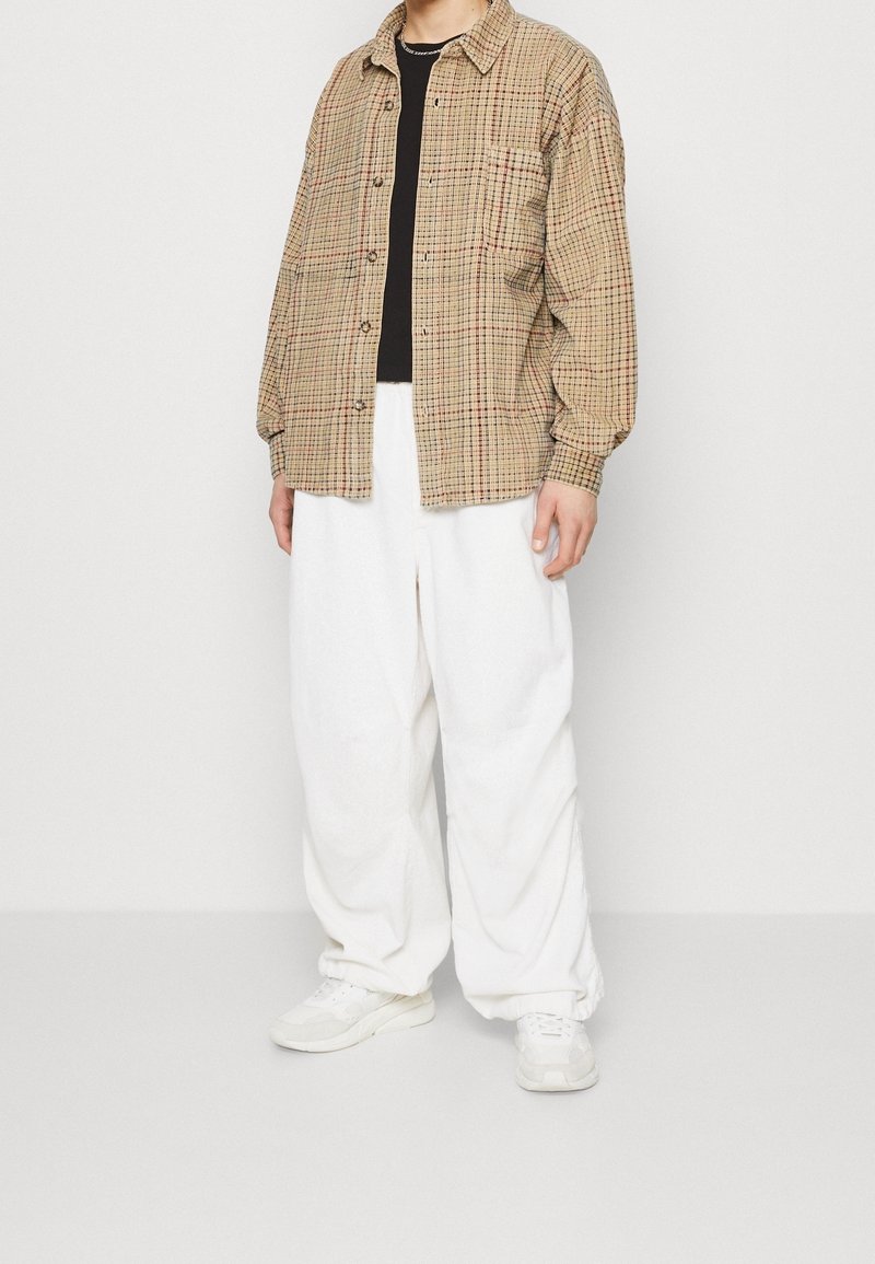 BDG Urban Outfitters Skjorta - brown