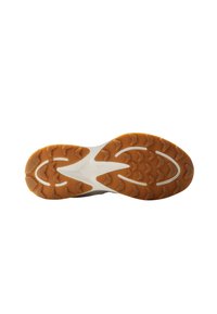 Suola di scarpa in gomma con una combinazione di colori beige e arancione. Presenta un motivo testurizzato con scanalature curve e lugs triangolari per una migliore trazione.