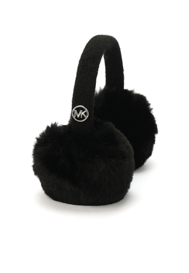 Czarne nauszniki z sztucznego futra z szerokim pałąkiem na głowę i srebrnym okrągłym logo. Miękka tekstura, okrągły kształt i pełne pokrycie zapewniające ciepło.