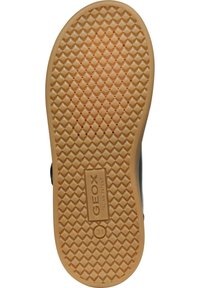 Suola di scarpa GEOX con un motivo a diamante, realizzata in gomma. Presenta fori di ventilazione e un logo. Il colore è marrone chiaro. La taglia è indicata come 31.