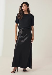 Next ROUND NECK SHORT SLEEVE REGULAR FIT - Paprasti marškinėliai - black