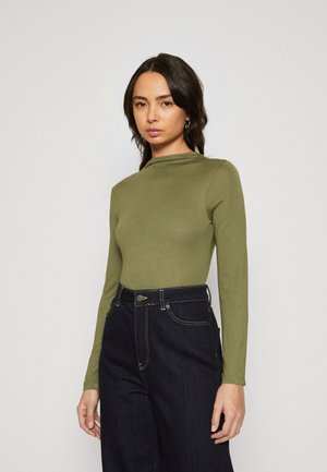 Long sleeved top - green