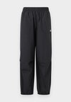 TRACKSIDE WOVEN - Παντελόνι φόρμας - black