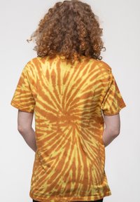 Paradiso Clothing SUBLIME SUN FACE TIE DYE - Print T-shirt - orange
