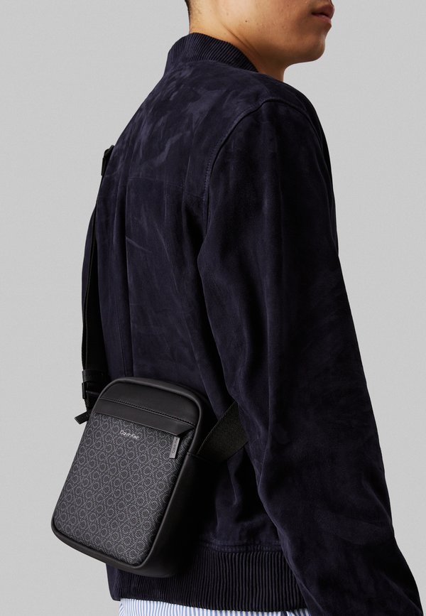 REPORTER MONO - Cross body bag3