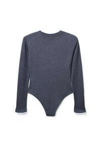 Body grigio scuro a maniche lunghe con colletto rotondo, disteso su una superficie piatta e mostrato da dietro su uno sfondo bianco.