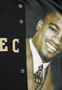 Mitchell & Ness VARSITY HALL OF FAME VINCE CARTER - Sweatjacke - black