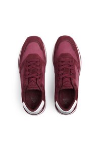 Burgundy sneakers with suede and mesh upper, round toe, flat laces, white accents on heel, and textured sole.