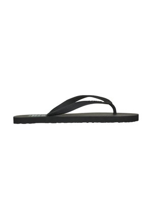 Zwarte rubberen teenslipper met eenvoudige band en platte zool, zijaanzicht op witte achtergrond.