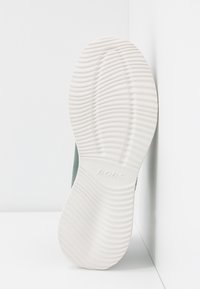 Thumbnail Image 7