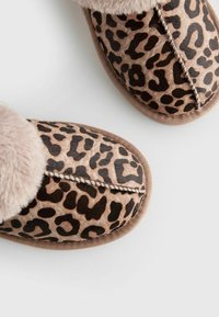 Next REGULAR FIT - Papuče - animal