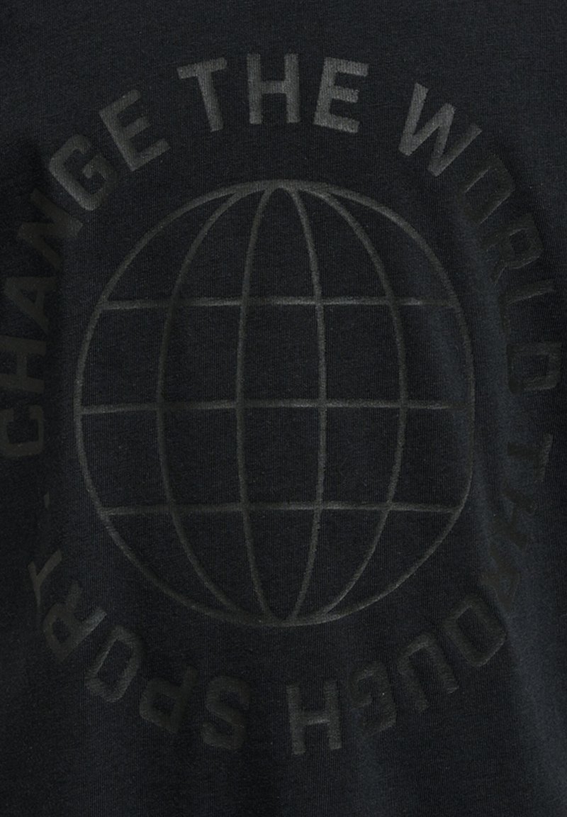 Kinder Sportbekleidung | Hummel HMLGLOBAL T-Shirt print black/black denim - CS35459 Kinder Sportbekleidung | Hummel HMLGLOBAL T-Shirt print black/black denim - CS35459