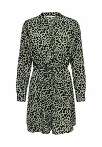 Leopardmusterkleid in Grün mit schwarzen Flecken, lange Ärmel, Kragen und einem Bindegürtel. Hergestellt aus leichtem Stoff, mit lässiger Passform.