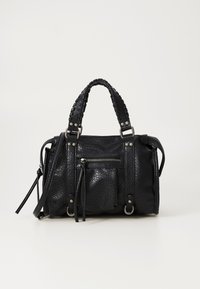 Sac à main en simili cuir noir texturé avec des anses tressées, des accents en métal argenté et une poche zipp�ée à l'avant. Design compact avec une bandoulière amovible.