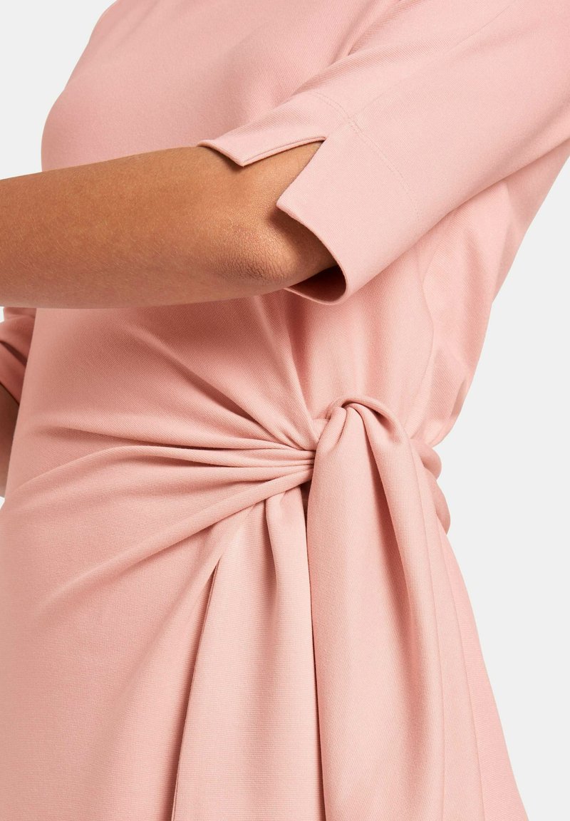 Uta Raasch Jerseykleid Antikrose Rosa Zalando De 