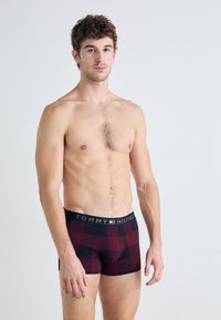 Tommy Hilfiger TRUNK SOCK SET - Boxer brief - black/red/dark blue