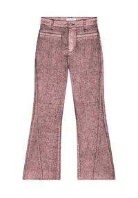 Lyserøde flared jeans med en falmet tekstur, der har to frontlommer, lynlås foran og kontrastsyninger langs sømmene.
