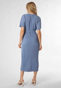 YAS OLINDA - Freizeitkleid - hellblau