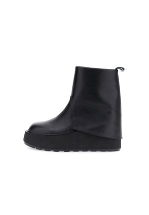 Stivaletti con la zeppa - black