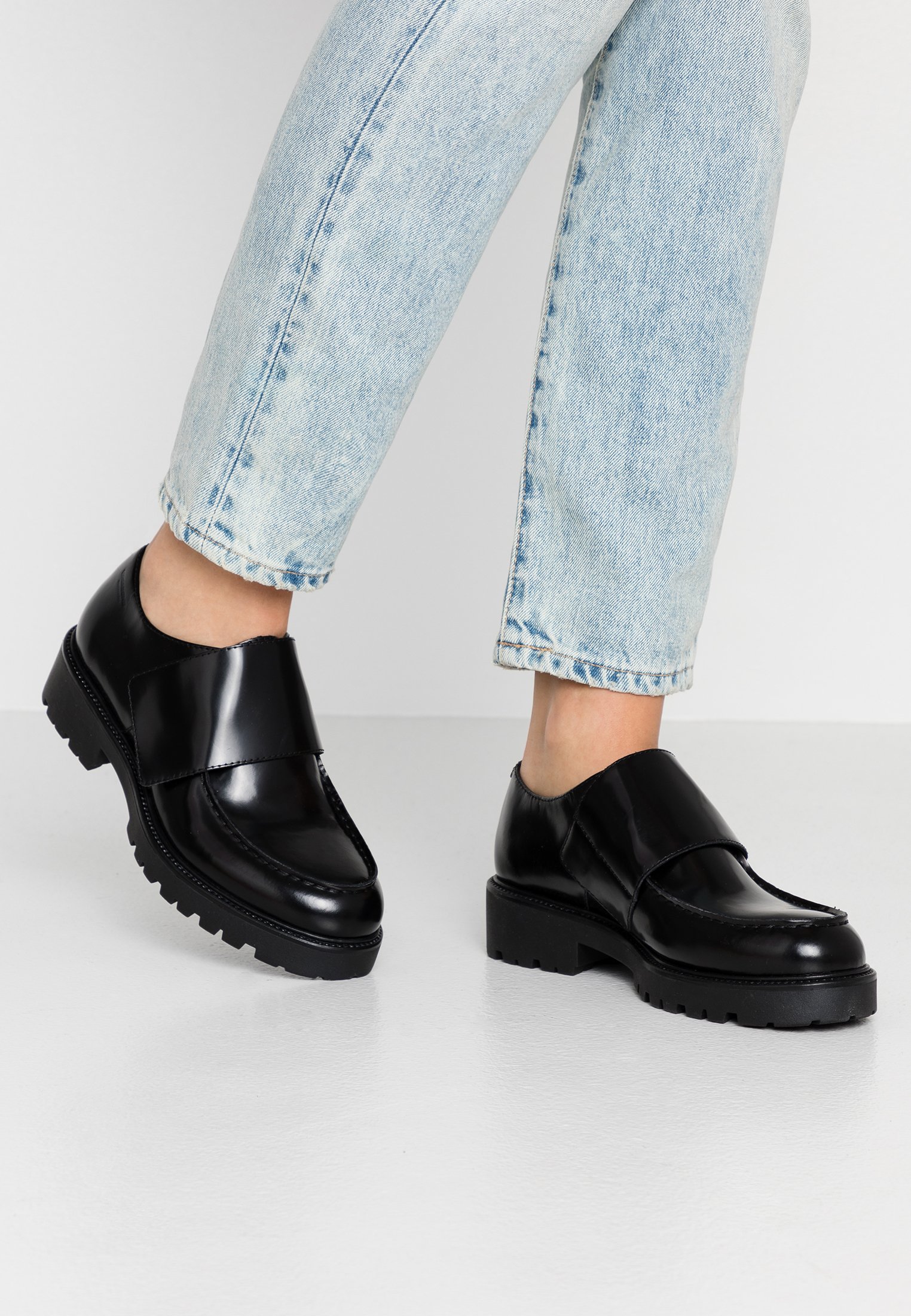 vagabond kenova slipper