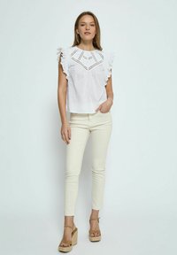 Desires MATINE FRILL SLEEVE - Bluza - white
