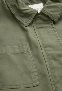 Cellbes of Sweden Korte frakker - khaki green