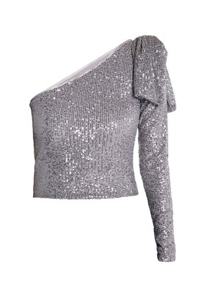 Ezüst, egyvállas felső, texturált flitterekkel, testhezálló fazonnal és fodros ujjrész részlettel. Simán csillogó anyag.