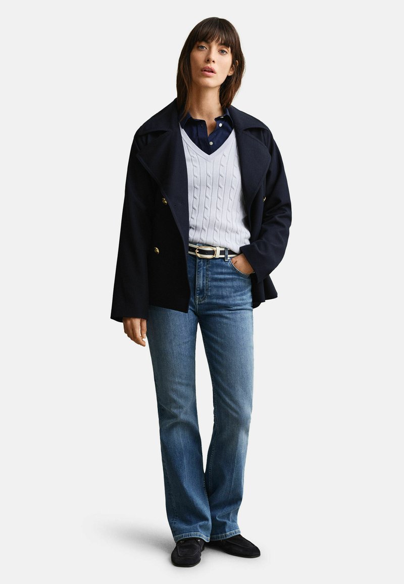 GANT STRETCH CABLE V-NECK - Svetr - light blue