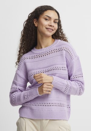 Lila gebreide trui met opengewerkte details, ribbelmanchetten en -zoom, met een ronde halslijn en een relaxte pasvorm.