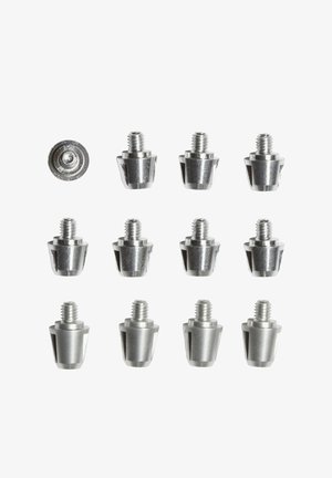 Dvanásť strieborných kovových skrutiek s kužeľovým tvarom a vonkajším závitom. Každá skrutka má plochý vrch a rovnomerne rozložené drážky.